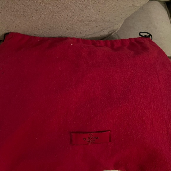 VALENTINO GARAVINO ROCKSTUD CLUTCH - Picture 6 of 6